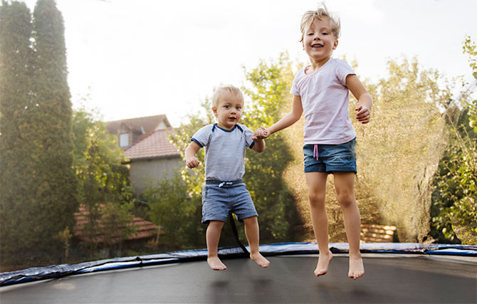 [PP] Adding elasticity to the trampolines 