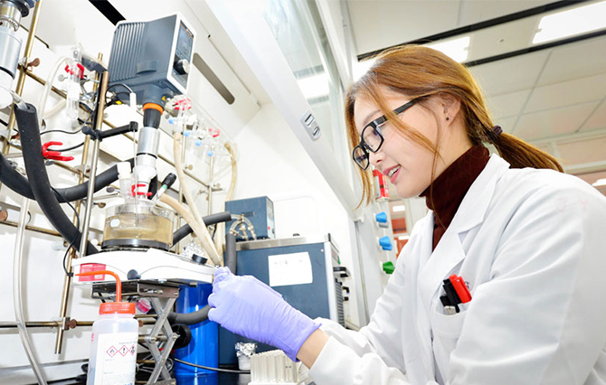 Chem Develops World’s First Biodegradable New Material