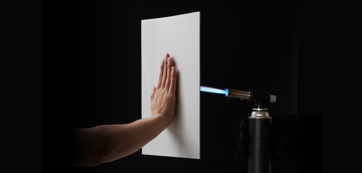 화염차단소재 Flame Barrier Material LG화학 첨단소재 탁월한 열폭주 방지 성능으로 다양한 활용이 가능한 열차단 소재