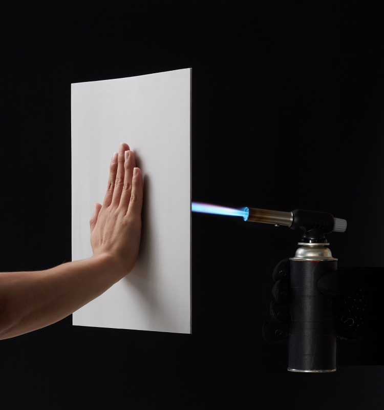 화염차단소재 Flame Barrier Material LG화학 첨단소재 탁월한 열폭주 방지 성능으로 다양한 활용이 가능한 열차단 소재