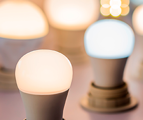LED lamp LUMIPLAS LG Chem Advanced Materials Engineering plastic based on PC with the added light diffusion function