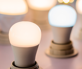 LED lamp LUCON LG Chem Advanced Materials Engineering plastic with electrical and thermal conductivity added
